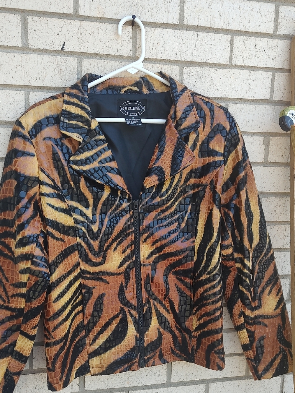 Leopard Jacket - Picture 7 of 11